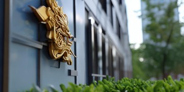 金龙物业现在招保洁吗？